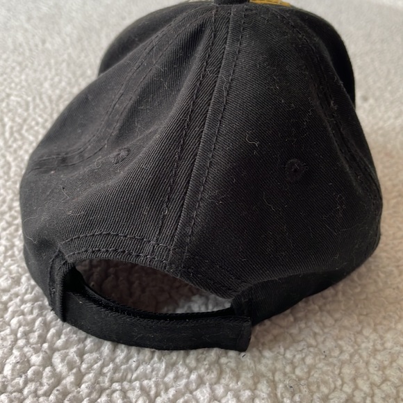 Wizarding World Universal Studios Hufflepuff hat - Picture 2 of 5